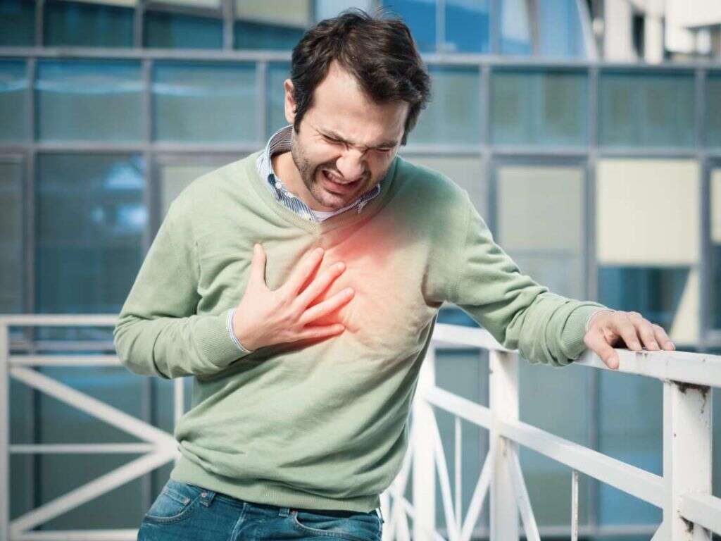 10 Warning Signs of A Heart Attack