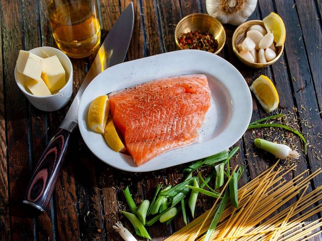 10 Health Benefits of Eating Salmon