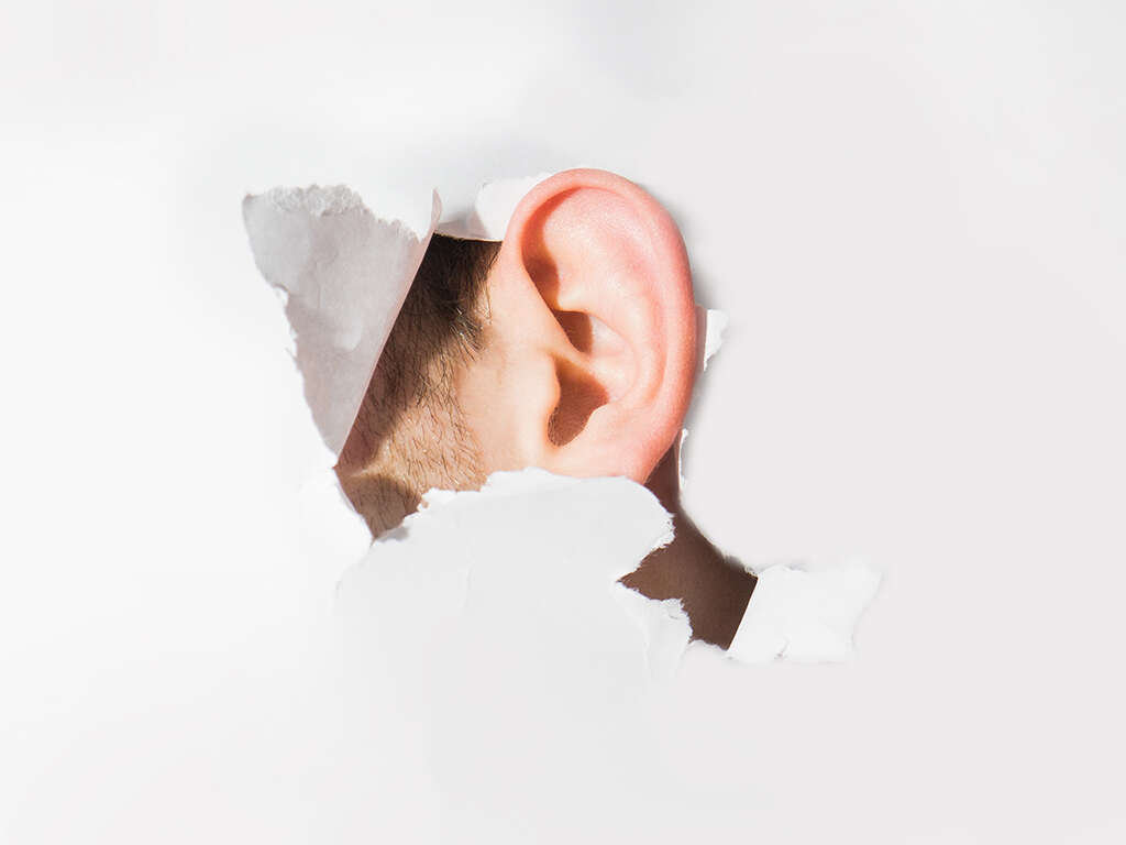 Ringing In Ears: 10 Causes of Ringing In Ears