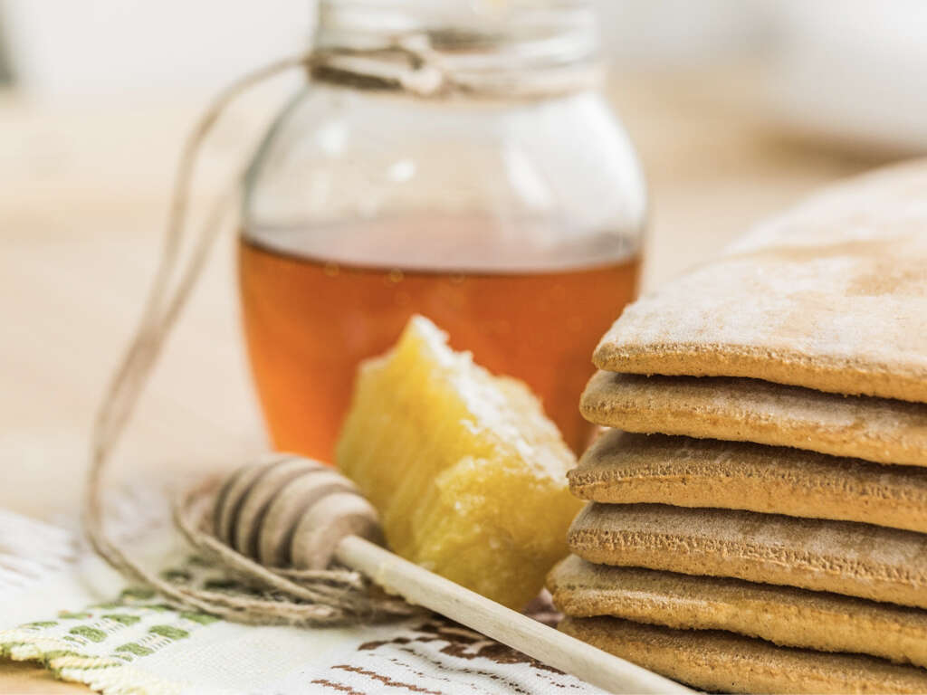 10 Health Benefits of Manuka Honey