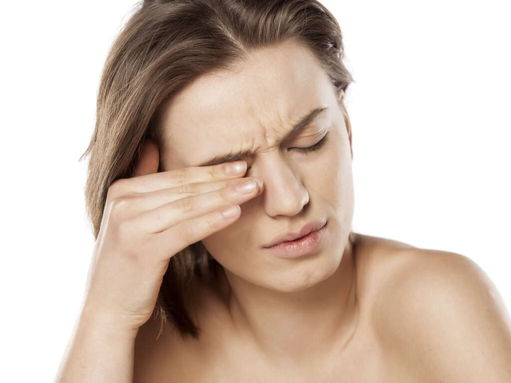 10 Symptoms Of Eye Cancer